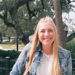 Meet your Posher, Hailey sue